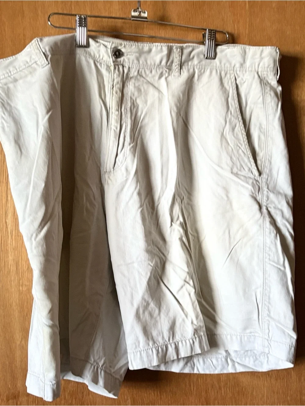 Greg Norman Men Tan Shorts, W40